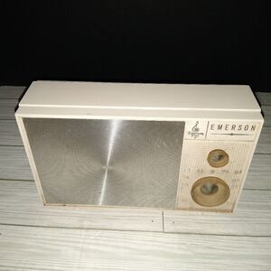 Vintage Emerson Radio Retro Made in New Jersey USA